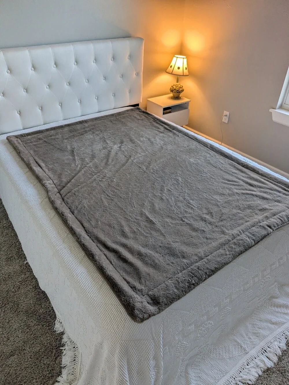 Soft Buttery Gray Brown Plush Blanket Neutral Comfort Room Accent Size 72